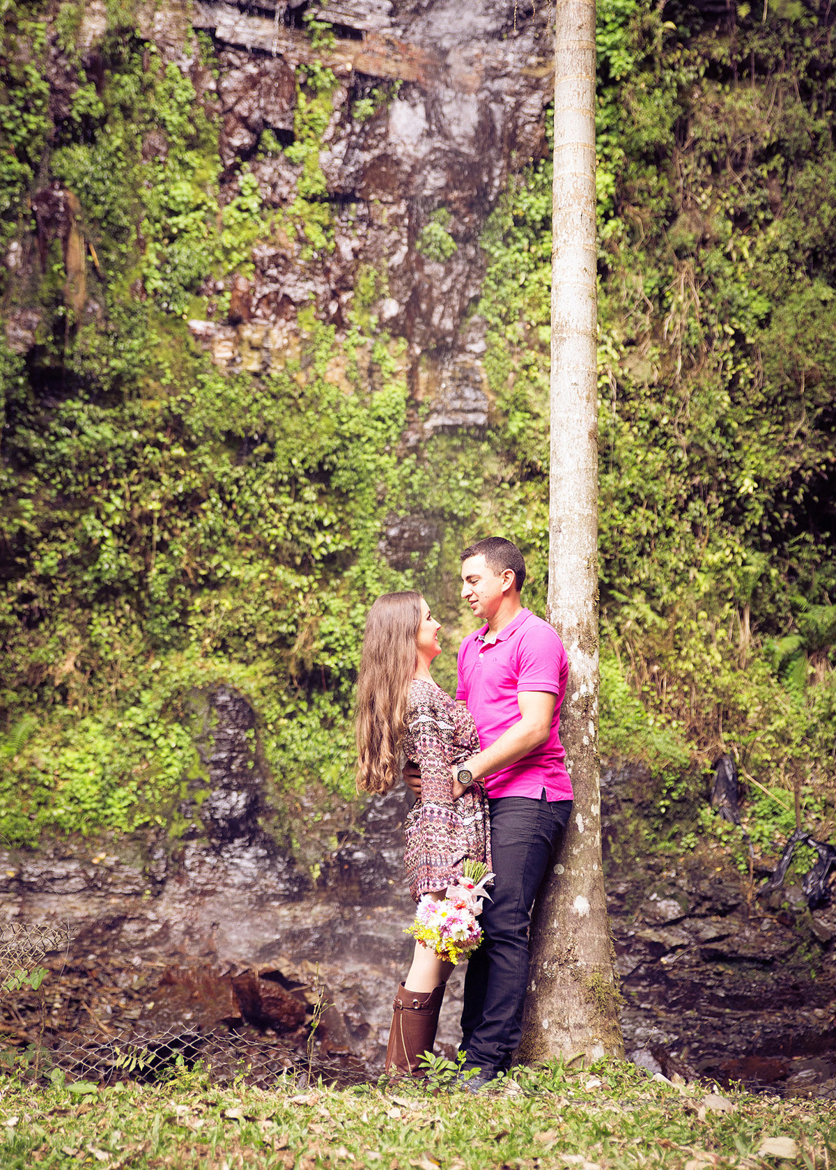 Águas, arvores, mato... amor... Cátia e Denis. Eduardo Pasqualini Fotografias - Fotógrafo profissional de ensaio e casamento em Santa Catarina, Brasil. Braço do Trombudo.