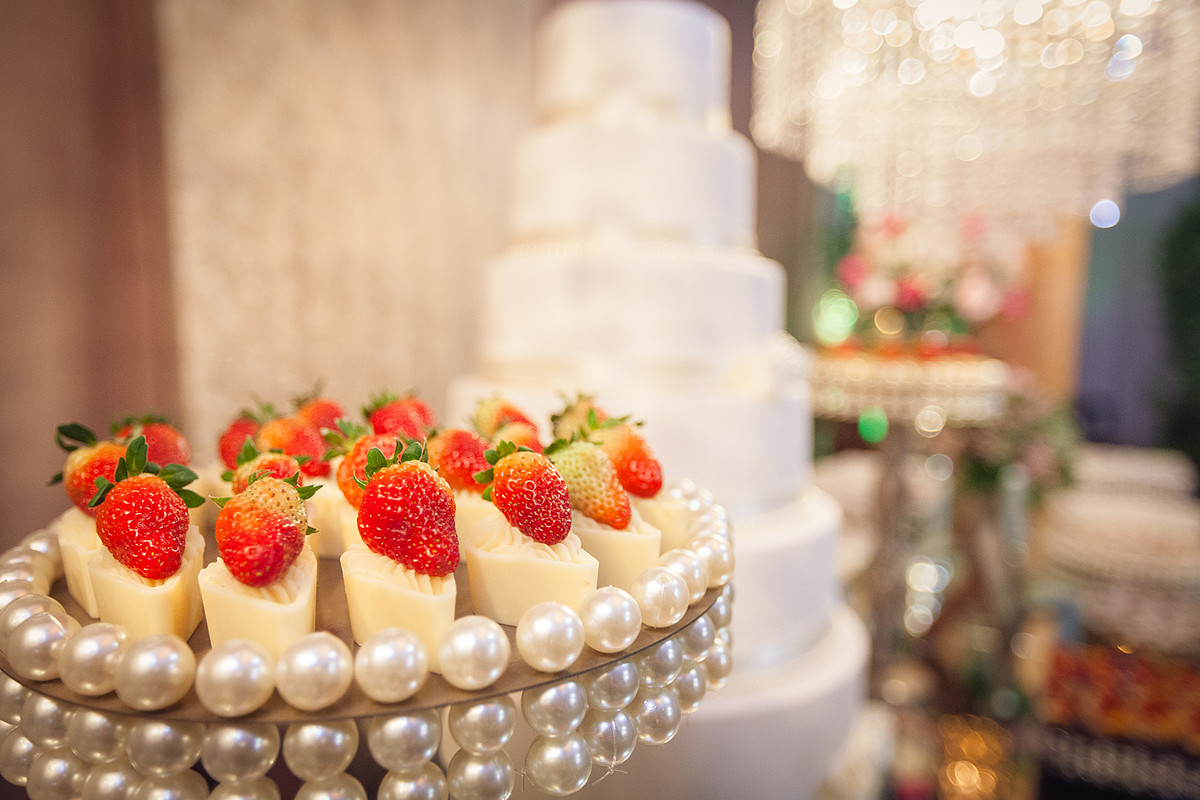 Chocolate branco com morando em casamento. Eduardo Pasqualini Fotografias - Fotógrafo profissional de ensaio e casamento em Rio do Sul, Santa Catarina, Brasil.