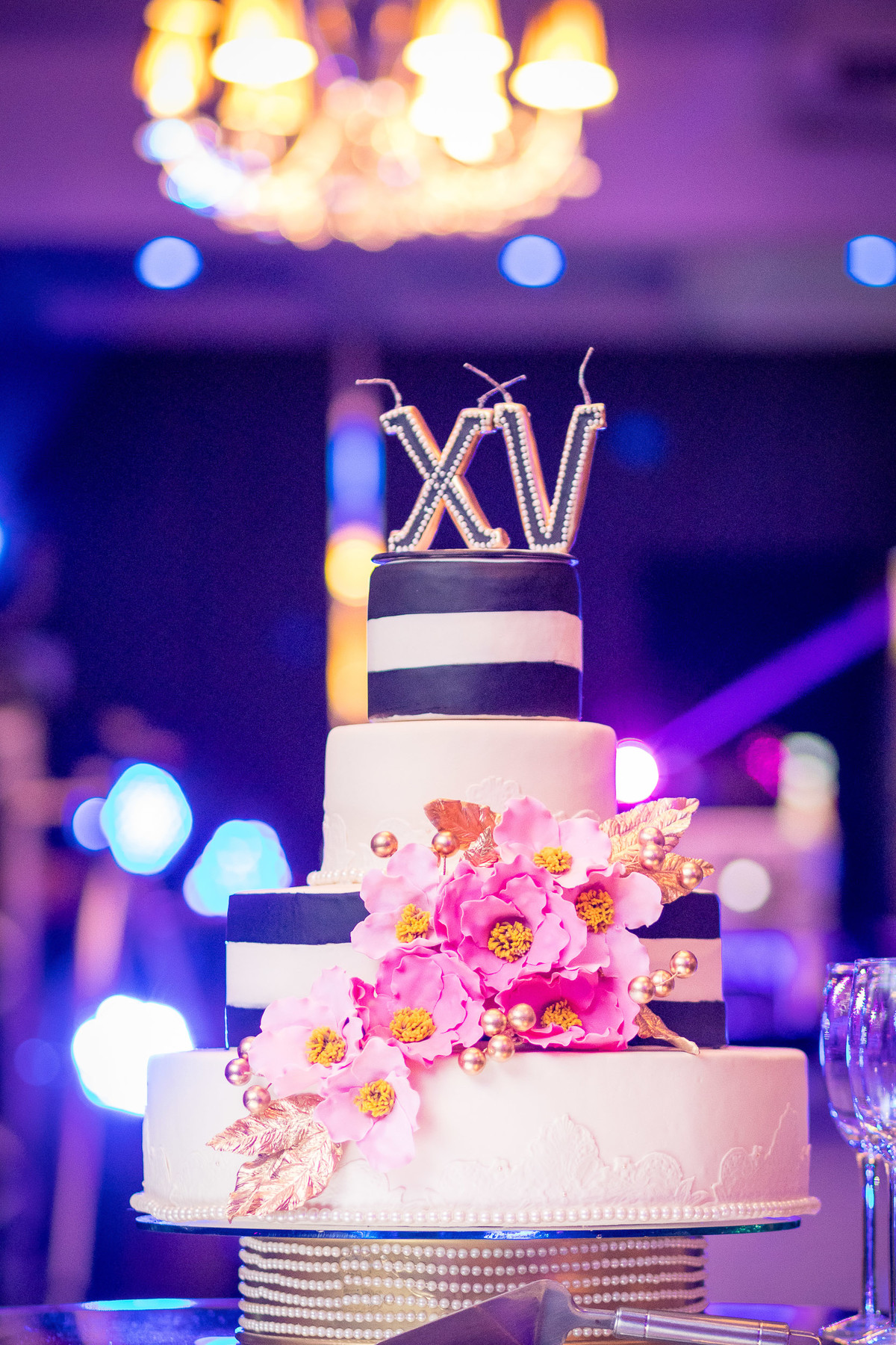 XV anos romanos.. Aniversário de 15 anos da Amanda. Fotografia de Eduardo Pasqualini Fotógrafo profissional de ensaio e casamento em Rio do Sul, Santa Catarina, Brasil.