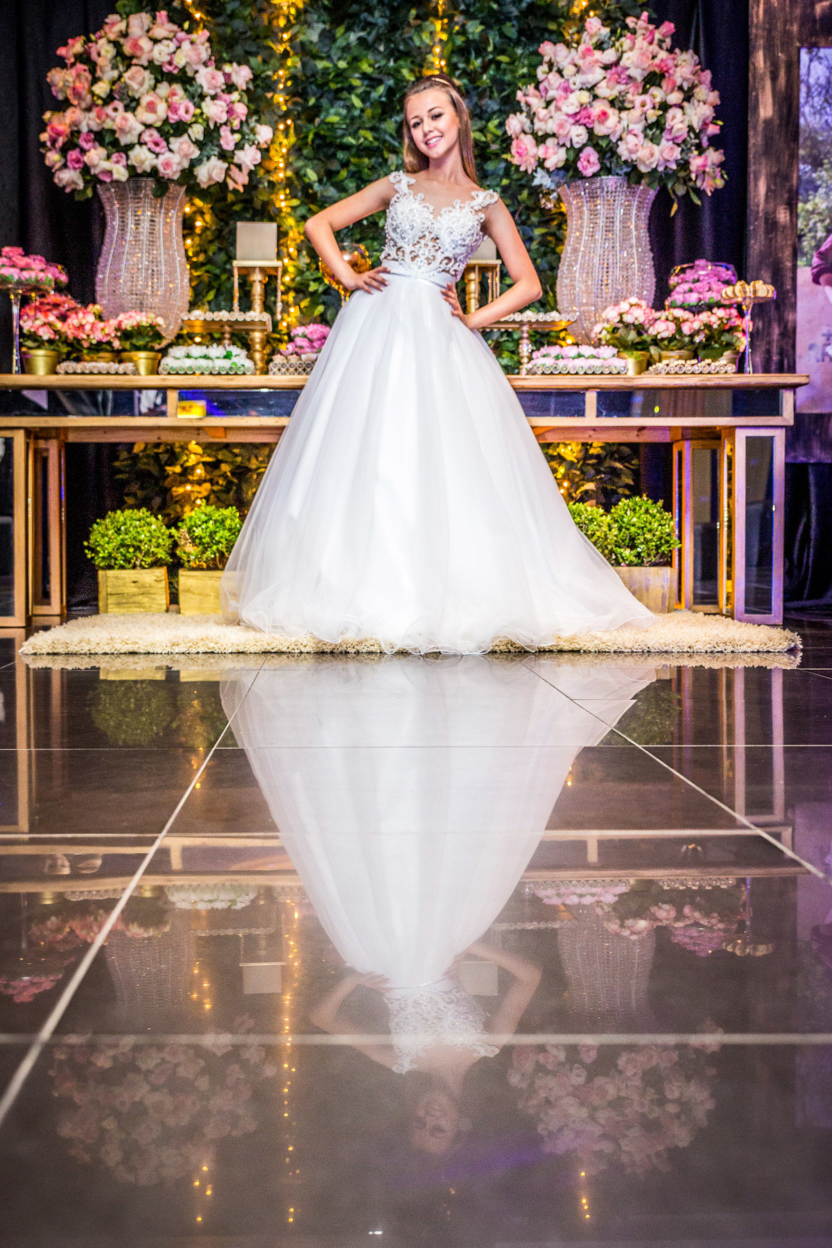Uma noite linda e maravilhosa no Aniversário de 15 anos da Amanda. Fotografia de Eduardo Pasqualini Fotógrafo profissional de ensaio e casamento em Rio do Sul, Santa Catarina, Brasil.