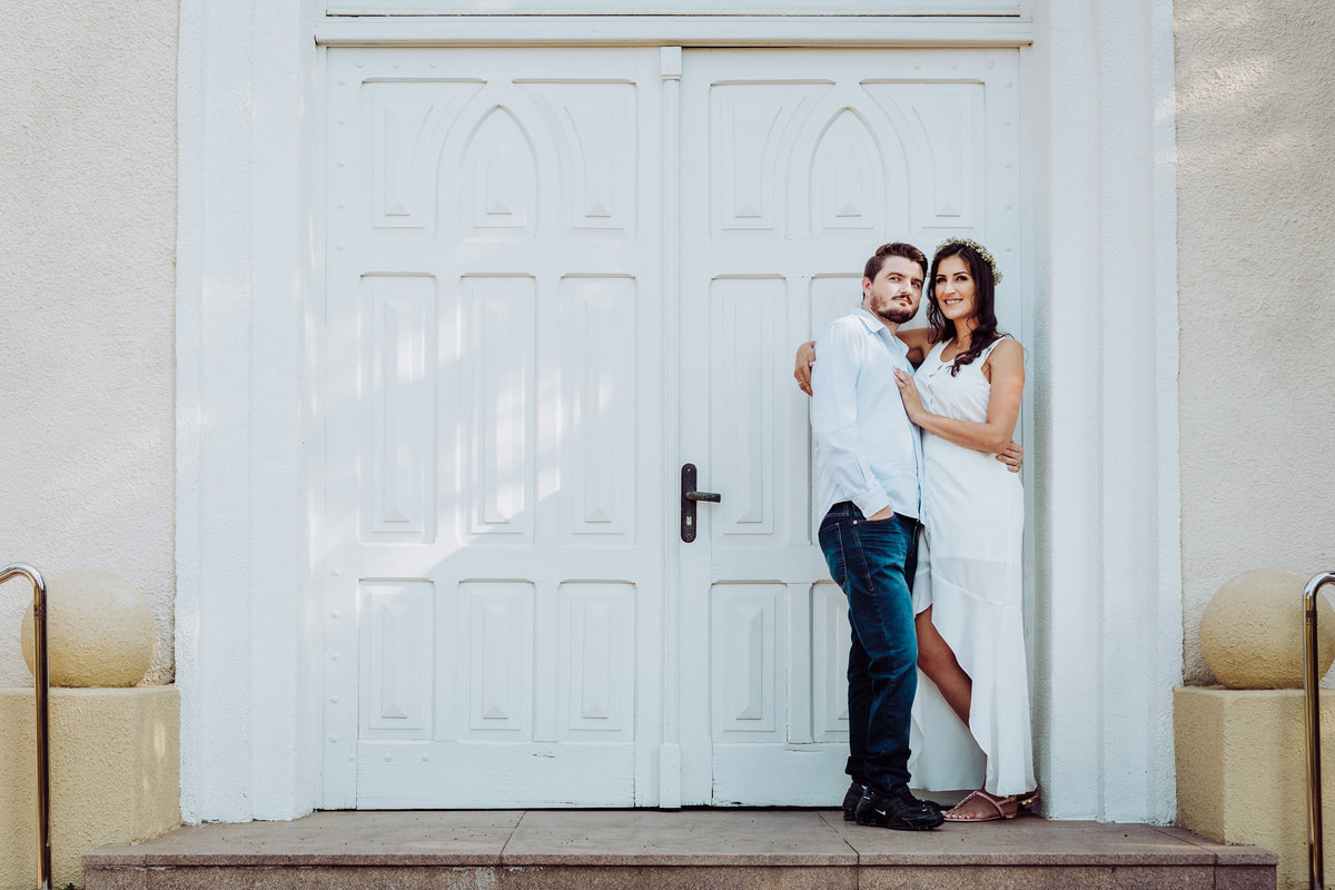 Sergio e Graci. Ensaio pre-casamento, pre-wedding, Graciela Eger e Sergio Tholl. Igreja Luterana. Fotografia de Eduardo Pasqualini, fotógrafo de casamento, família e ensaios em Rio do Sul, Santa Catarina.