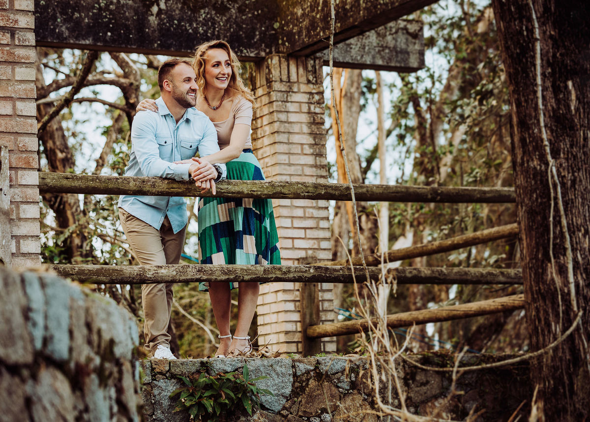 Tati e Andy. Pré-casamento Tatiane e Anderson. Santo António de Lisboa, SC. Fotografia de Eduardo Pasqualini, fotógrafo de casamento, família e ensaios em Rio do Sul, Santa Catarina.
