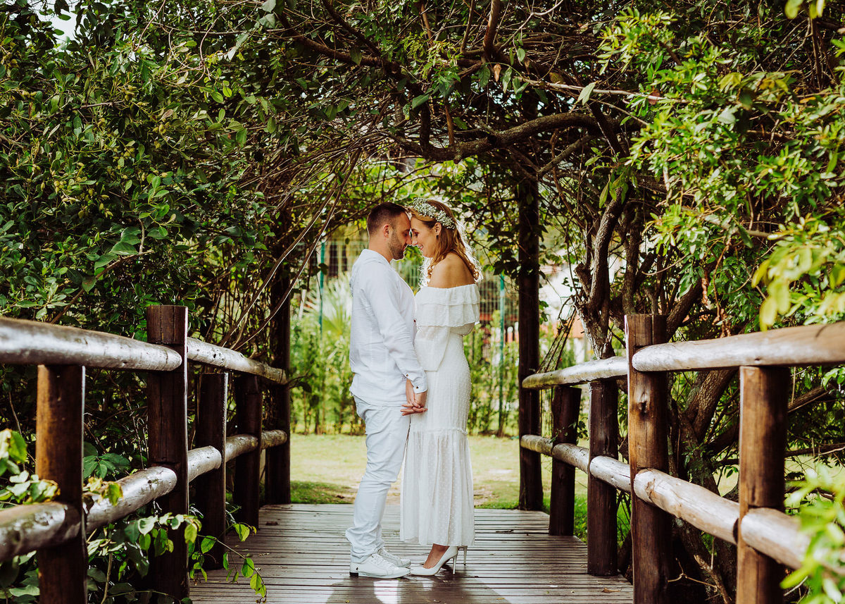 Passarela. Pré-casamento Tatiane e Anderson. Santo António de Lisboa, SC. Fotografia de Eduardo Pasqualini, fotógrafo de casamento, família e ensaios em Rio do Sul, Santa Catarina.