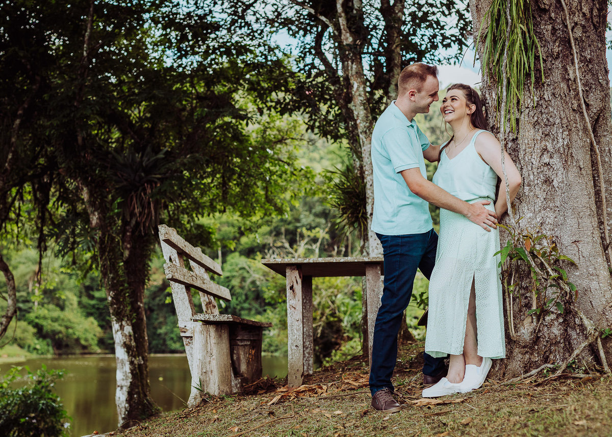 Pegada. Ensaio Pré-casamento Bianca e Tiago. Rancho Halla's em Taió. Fotografia de Eduardo Pasqualini, fotógrafo de casamento, família e ensaios em Rio do Sul, Santa Catarina.
