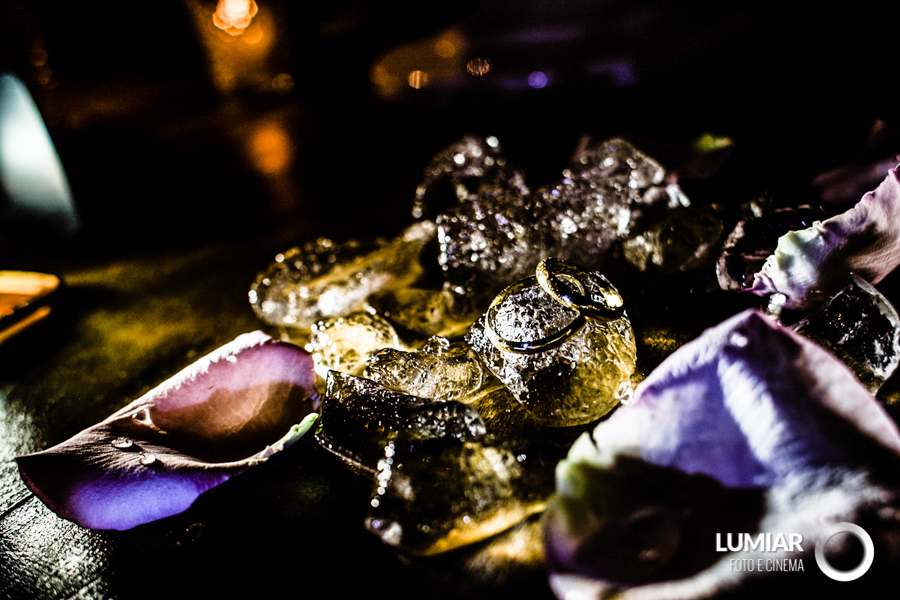 alianças dos noivos