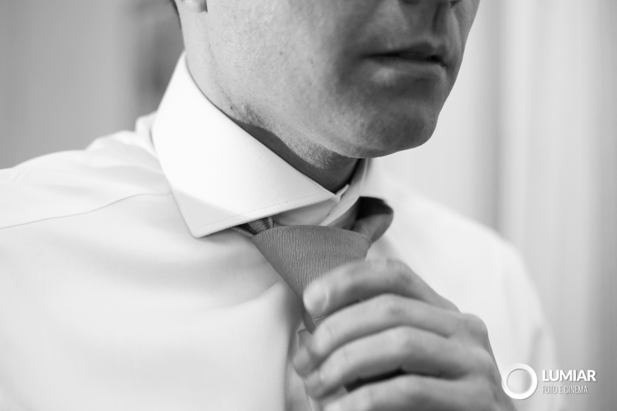 noivo se preparando para casamento em são josé dos campos sp