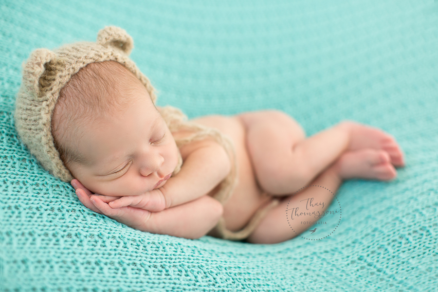 recem nascido com touquinha de ursinho