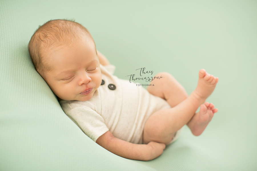 fotos de newborn em estudio