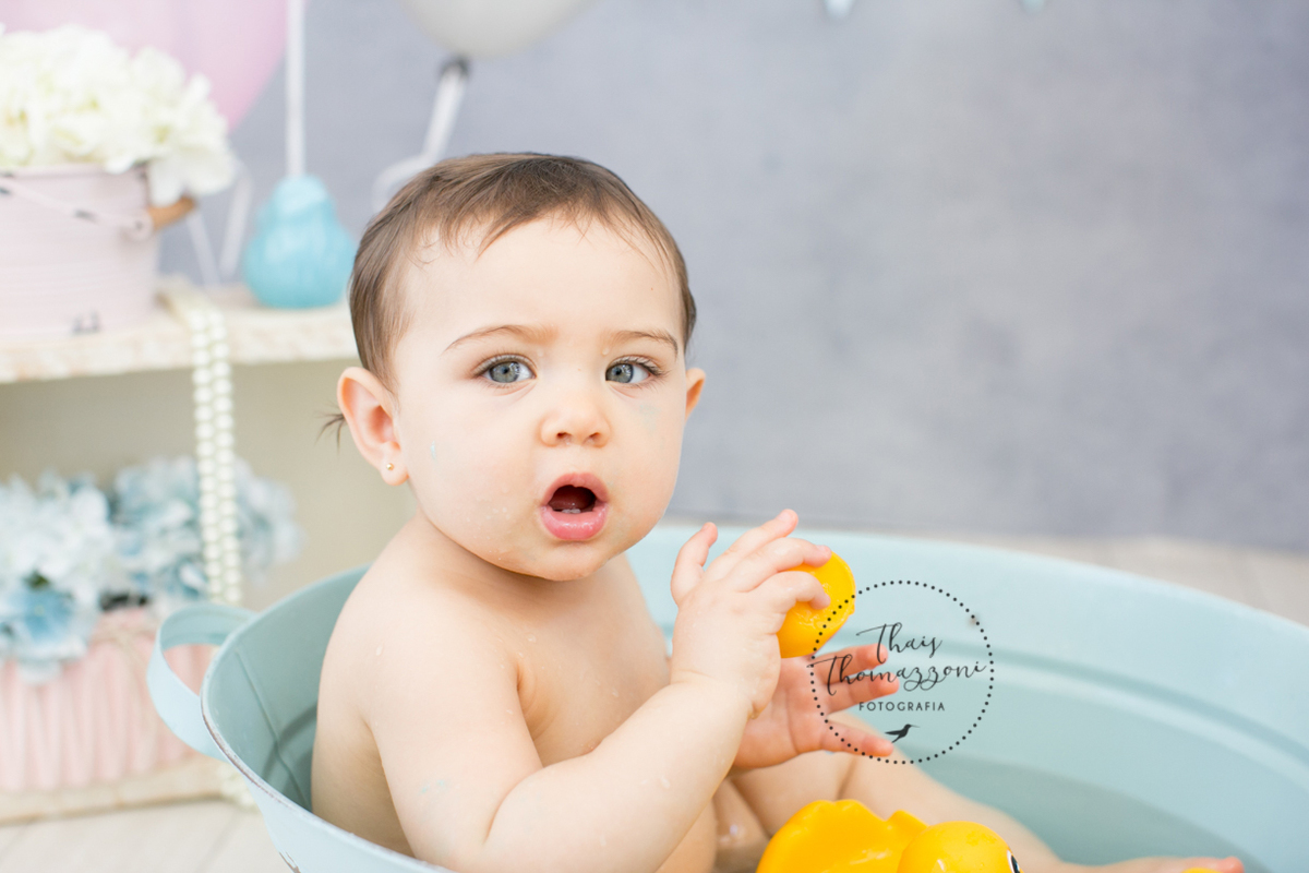 banho pos fotos de smash the cake