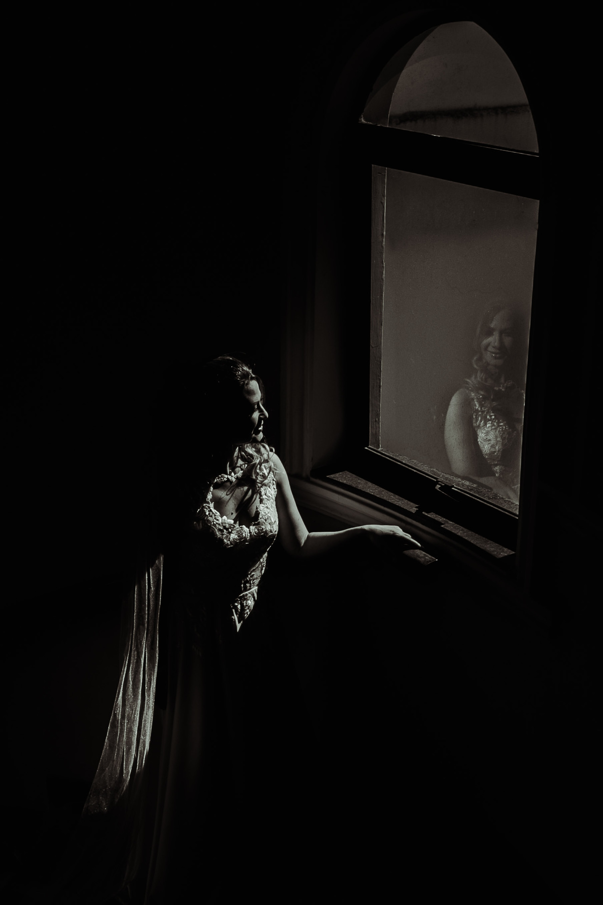 fotografia de casamiento blanco y negro