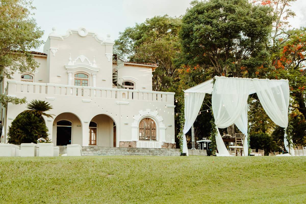hermoso local de casamiento en Mariano Roque Alonso, Paraguay