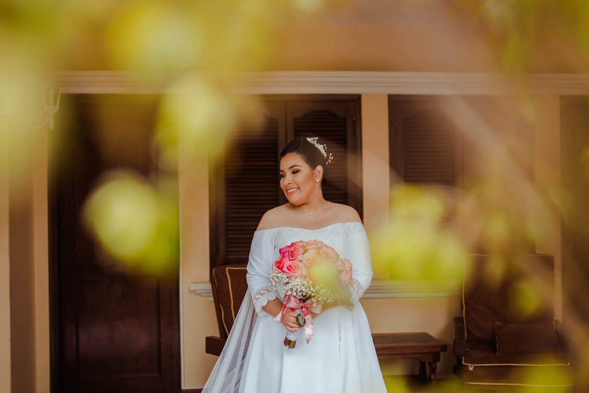 sesión de foto de la novia lista para ir al altar