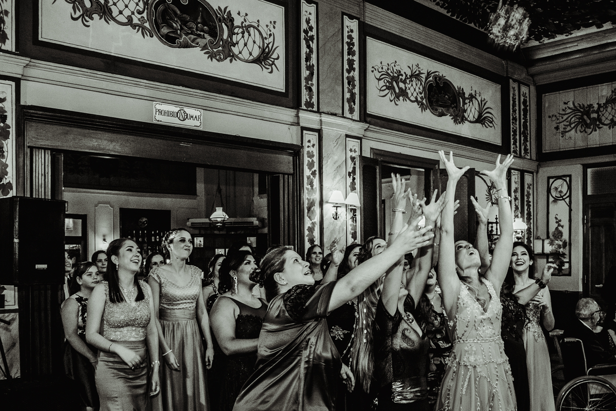 Lanzamiento del ramo de novia