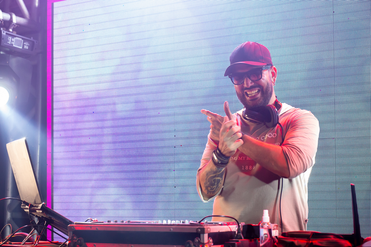 estudio de fotografia em recife - fotografos de recife - book de fotos em recife - ensaio fotografico - fernando de noronha - gestante - aniversario - casamento - noivos - fotografia - olinda - caruaru - carpina - garanhuns - gravata