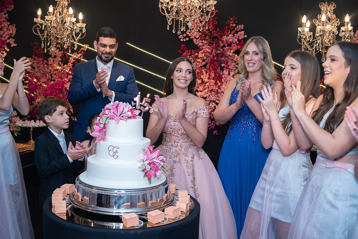 estudio de fotografia em recife - fotografos de recife - book de fotos em recife - ensaio fotografico - fernando de noronha - gestante - aniversario - casamento - noivos - fotografia - olinda - caruaru - carpina - garanhuns - gravata