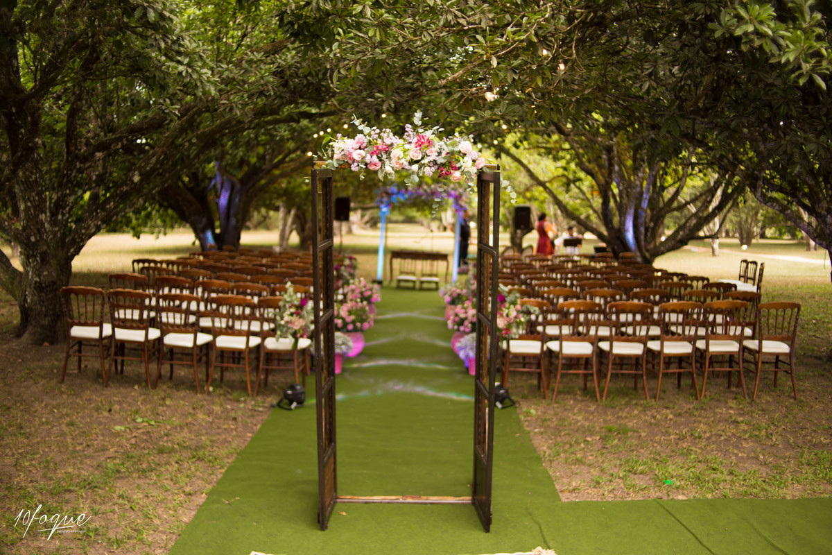 Decoração do casamento de Rayssa e Porfírio realizado em Recife - Pernambuco