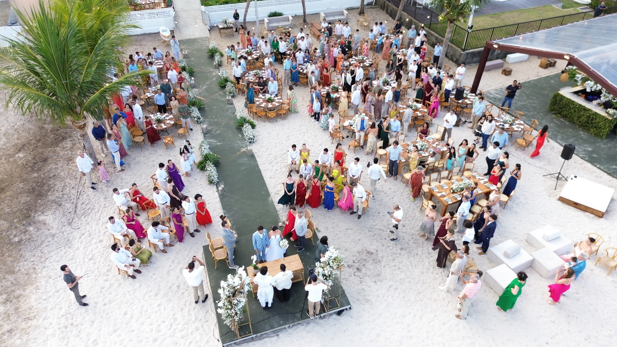 #Fotografodecasamento #casamento #casamentonapraia #casamentonocampo #ensaioprewedding #noivas #noivos #igreja #prewedding #casamentopenaareia #destinationWedding #wedding #casamentoemrecife #casamentoempernambuco