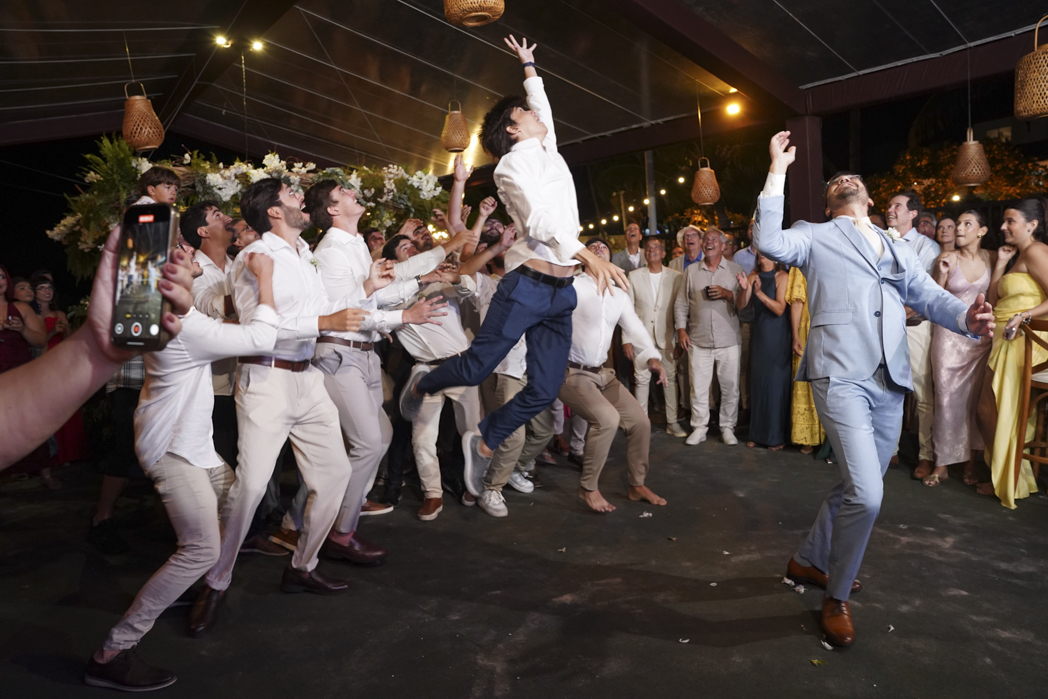 #Fotografodecasamento #casamento #casamentonapraia #casamentonocampo #ensaioprewedding #noivas #noivos #igreja #prewedding #casamentopenaareia #destinationWedding #wedding #casamentoemrecife #casamentoempernambuco