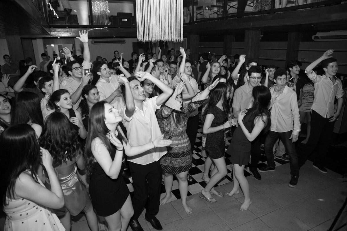 Festa super animada nos 15 anos de Ester realizado em Recife.