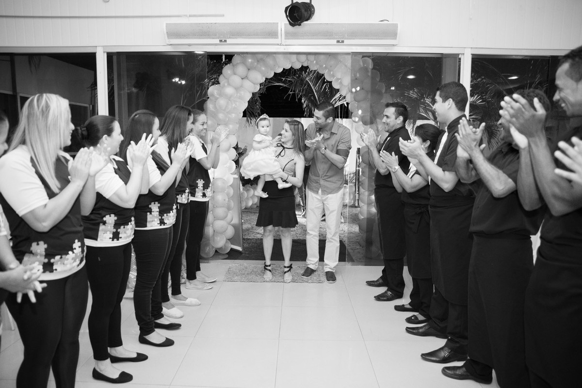 A chegada de Mel na sua linda festa de 1 ano de idade em recife fotografado por Hugo Maranhão, fotografo de recife