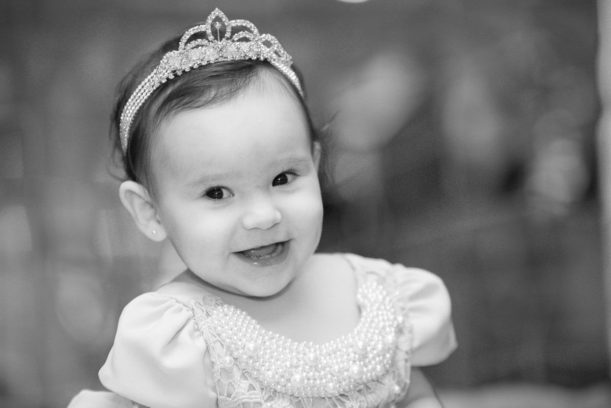 Linda Melissa brincando na sua festa de 1 ano Fotógrafo de casamento e inifantil Hugo Maranhão - Recife/PE