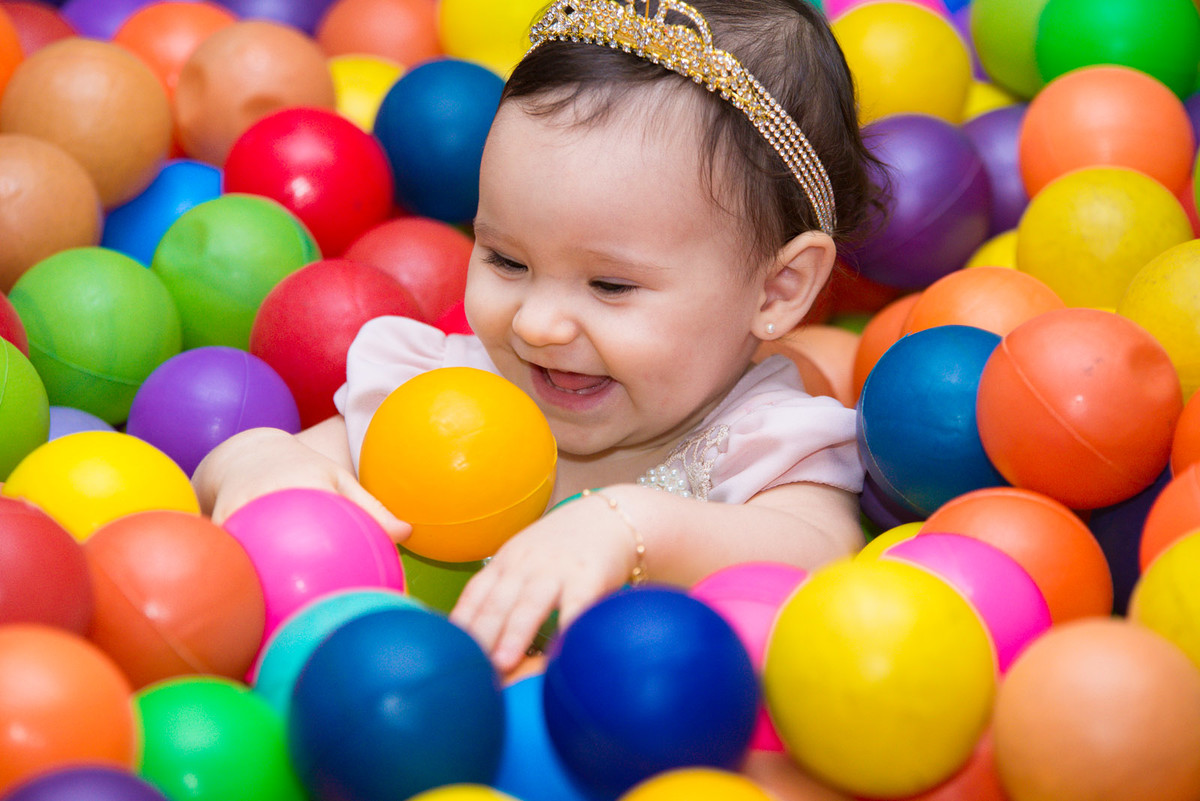 melissa brincando em sua festa, Fotógrafo de casamento e inifantil Hugo Maranhão - Recife/PE