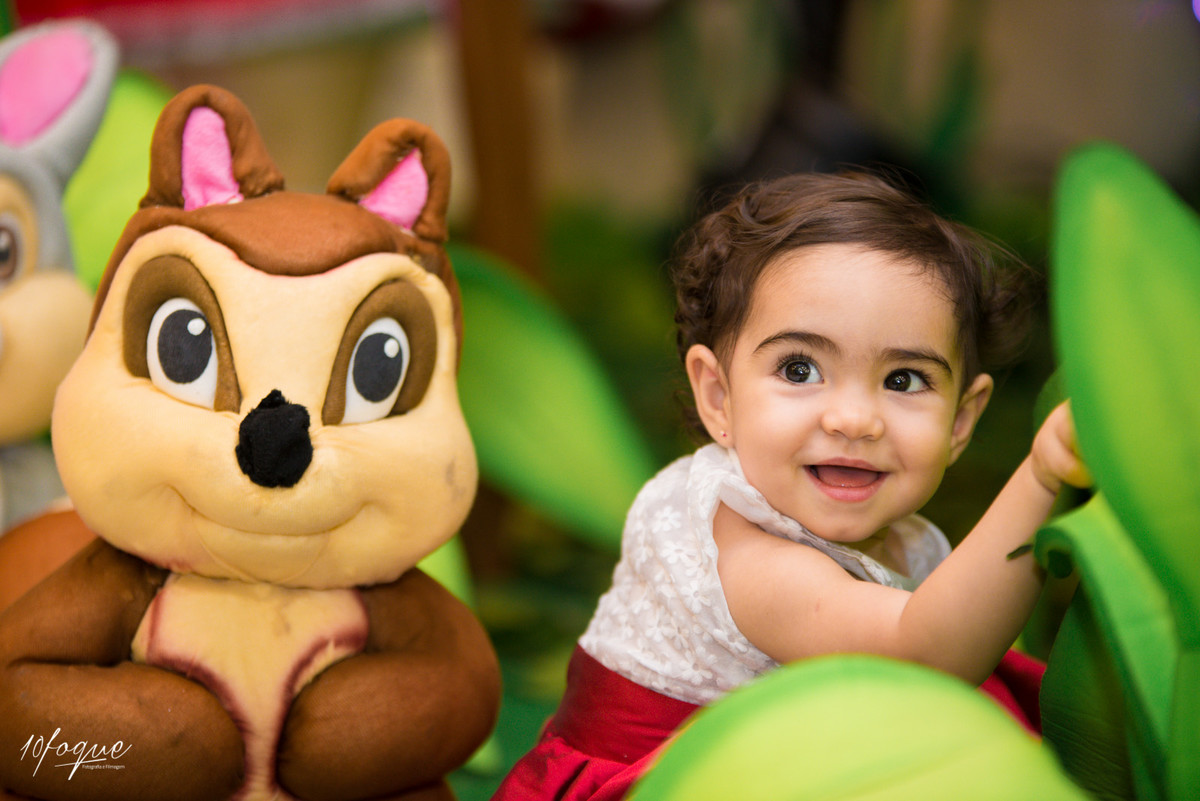 Linda Heloísa brincando na sua festa de 1 ano Fotógrafo de casamento e inifantil Hugo Maranhão - Recife/PE
