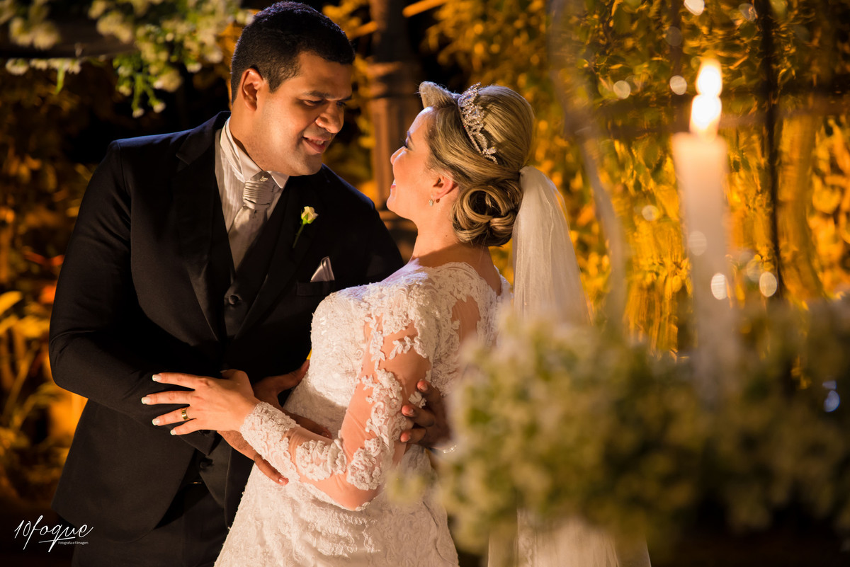 Muita emoção no casamento de Alliny e Wilton realizado em Recife - Pernambuco.
