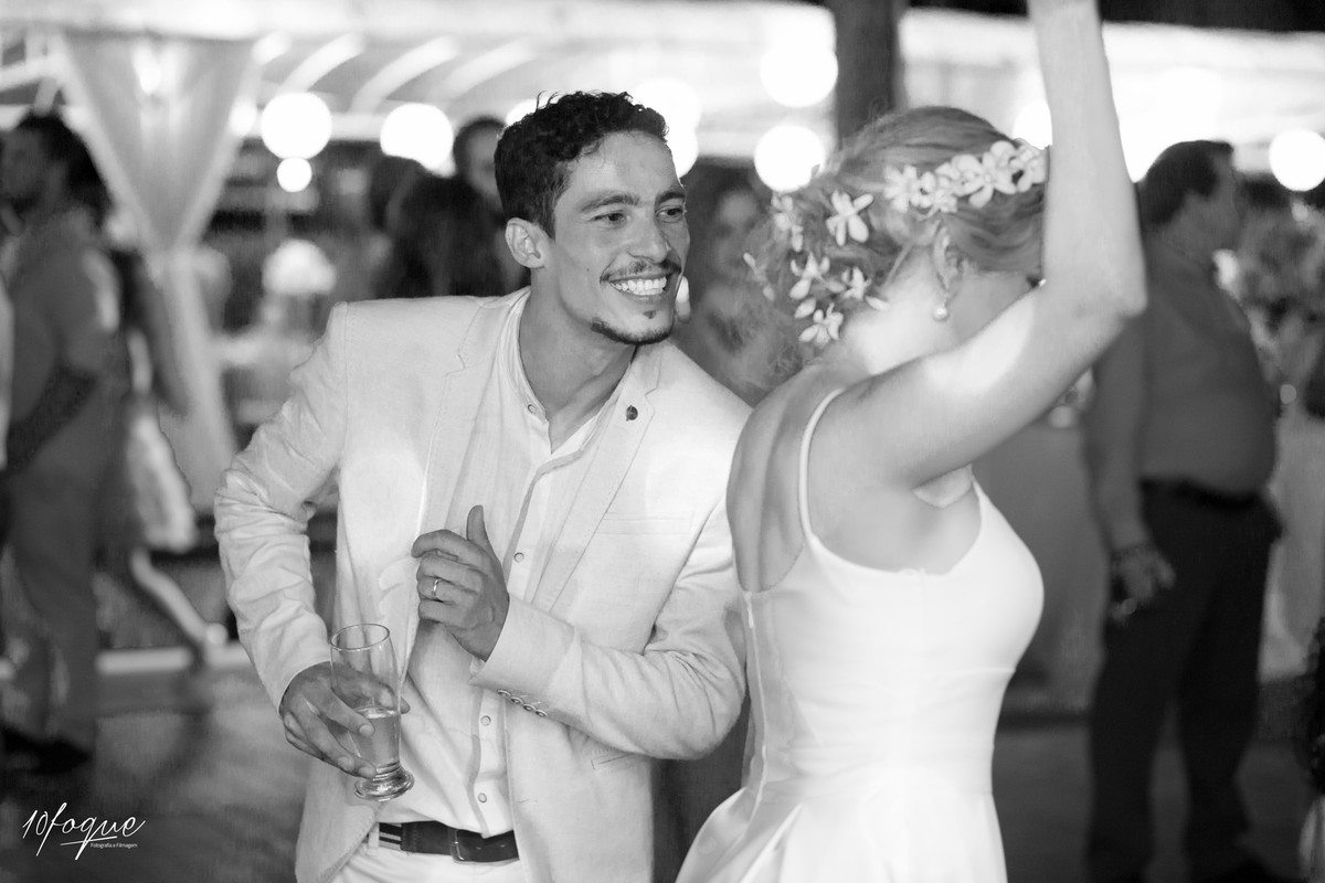 Muita emoção no casamento de Agislane e Adriano realizado em Recife - Pernambuco