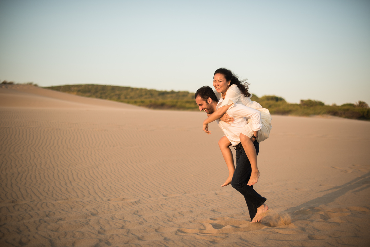 beach wedding in cascais