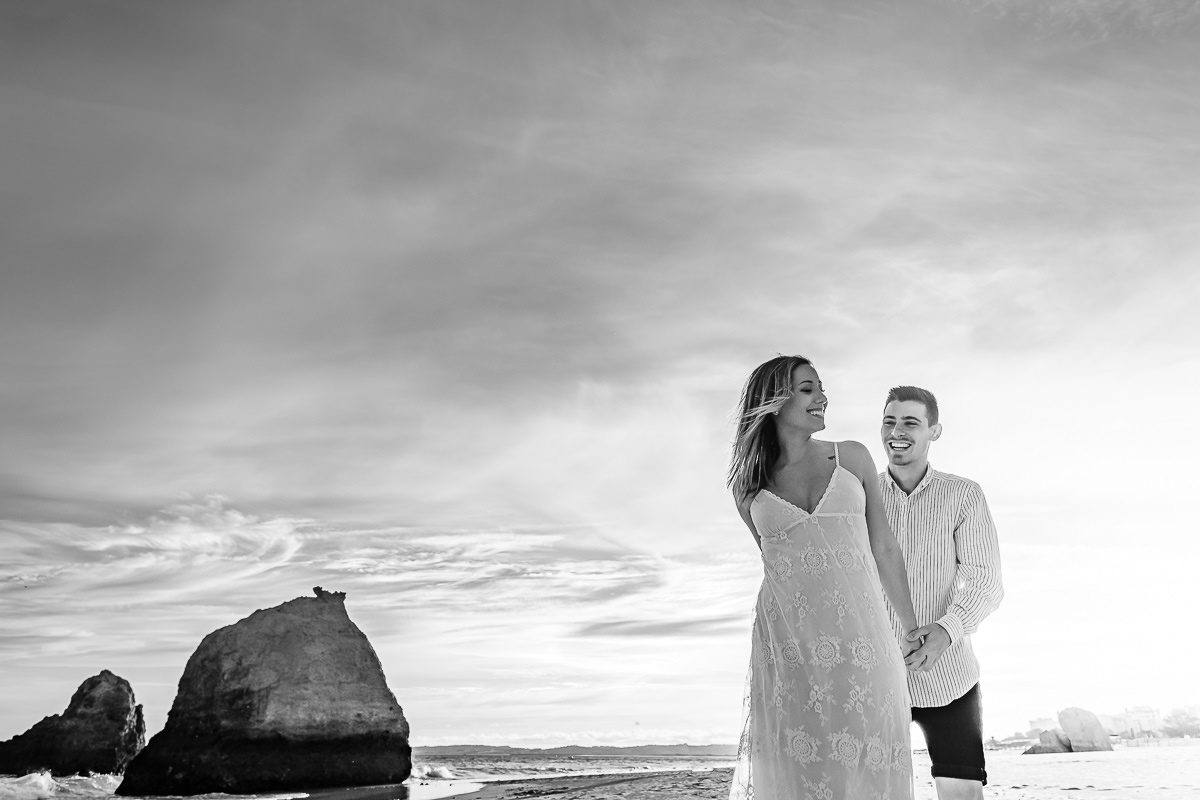 Sessão de Noivado na Praia