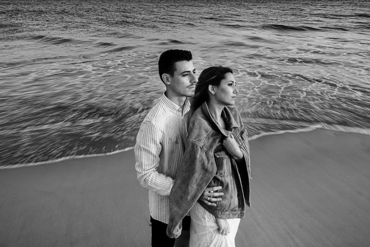 Sessão de Noivado na Praia