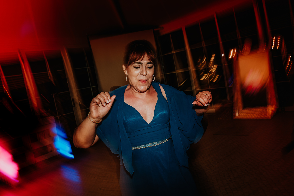 Mulher a Dançar