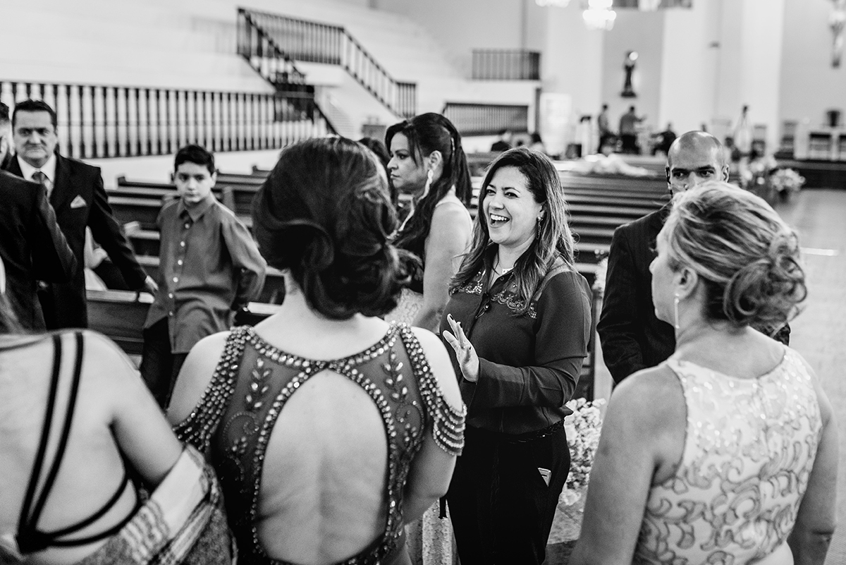 dia, noiva, preparação da noiva, casamento, bride, fotografia em são vicente, fotografos de casamento, estudio de fotografia, noiva de trança, penteado para noiva, vestido de noiva, buque rosa, assessoria de casamento