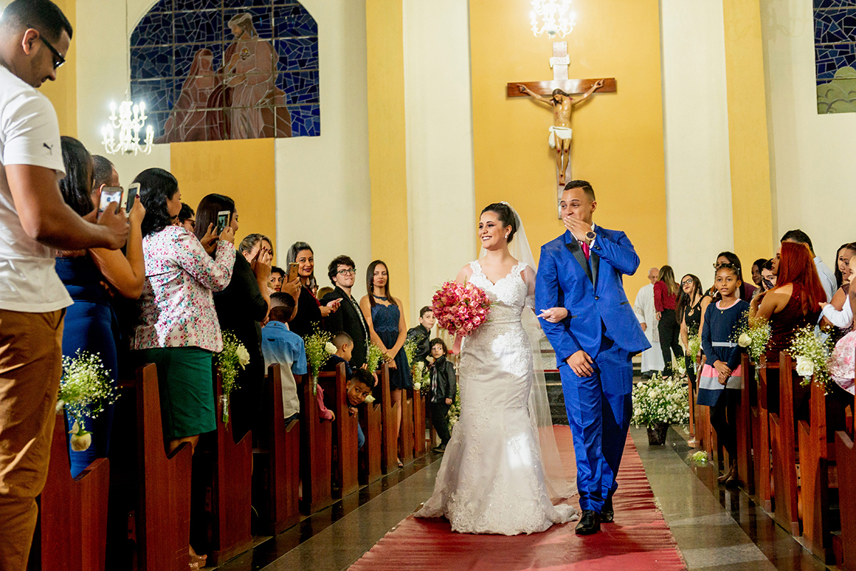 casamento na igreja nossa senha do perpetuo socorro em santos, fotografos de casamento, olhares dos noivos, fotos de casamento, fotografo de casamento em praia grande, fotografo de casamento em santos