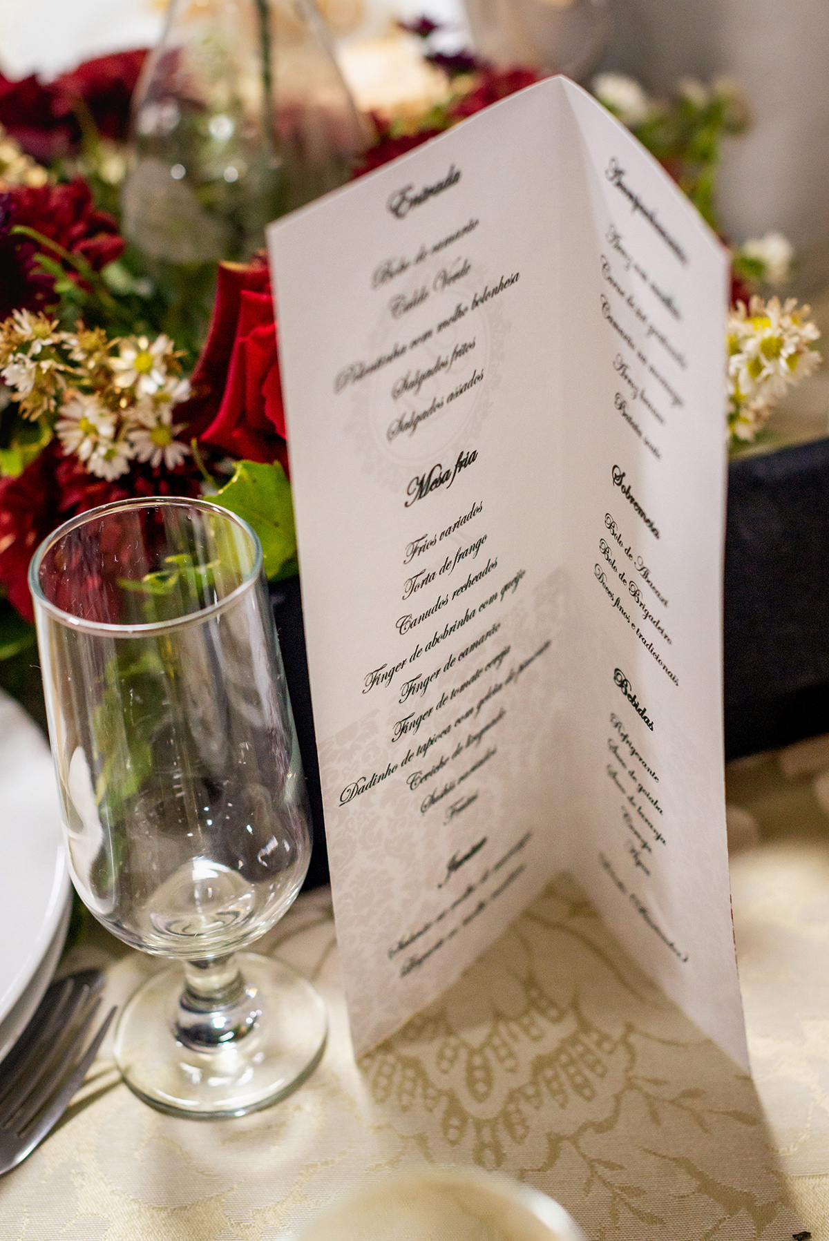 
casamento, dia noiva, dia do noivo, cerimonia de casamento, fotografos de casamento em santos, fotografos de casamento em são vicente, casais fotografos, vestido de noiva, terno de noivo, comida casamento, buffet de casamento