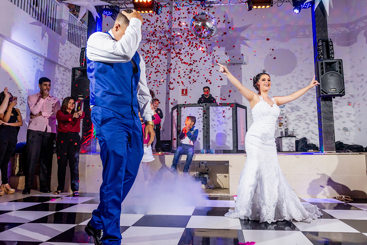 
casamento, dia noiva, dia do noivo, cerimonia de casamento, fotografos de casamento em santos, fotografos de casamento em são vicente, casais fotografos, vestido de noiva, terno de noivo, comida casamento, buffet de casamento