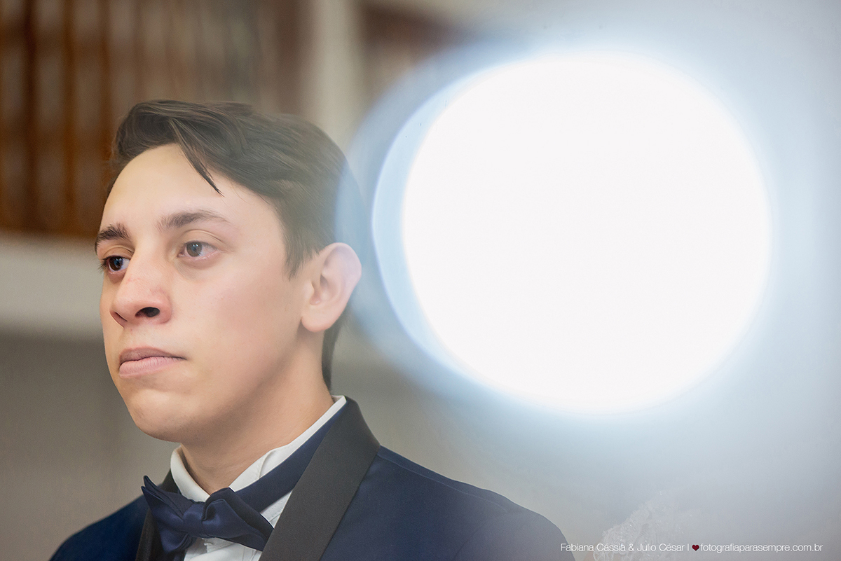 brinco da noiva,  madrinha de rosa claro, vestido madrinha rosé, vestido madrinha rosa claro, casamento na igreja, essencial studio, Dia da Noiva na Larissa, igreja adorai, casamento na igreja adorai, comunidade evangelica adorai, buque artificial, noivo 