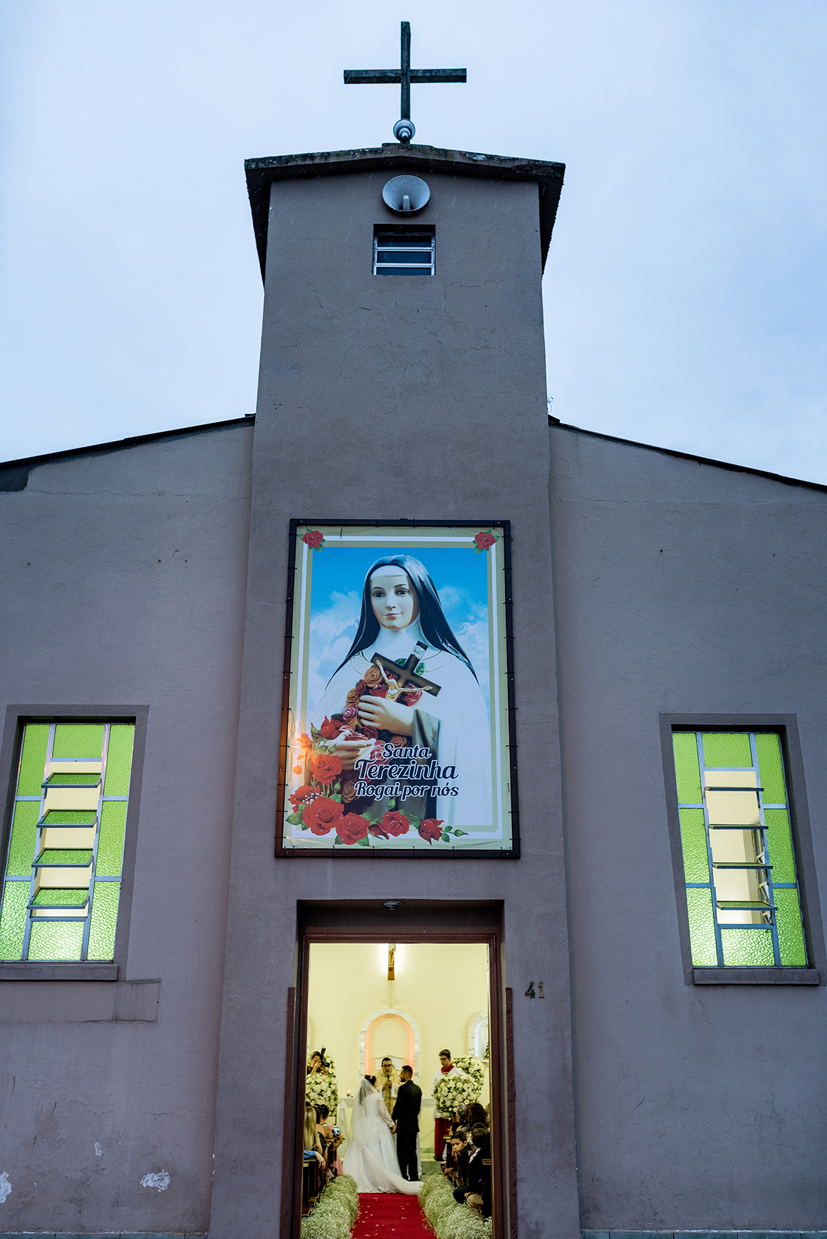 dia da noivo em apartamento, dia da noiva no hotel, noivas de são vicente, noiva de allstar, brinco da noiva, casamento na capela, casamento na capelinha, escola de samba no casamento, salão celebrar, dj beto freire