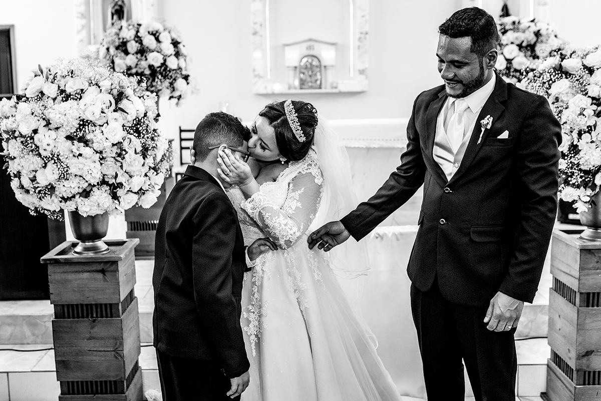 dia da noivo em apartamento, dia da noiva no hotel, noivas de são vicente, noiva de allstar, brinco da noiva, casamento na capela, casamento na capelinha, escola de samba no casamento, salão celebrar, dj beto freire