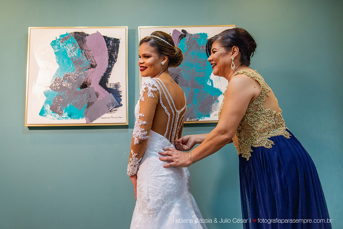 dia da noiva na casa 67, casa 67 santos, casamento na igreja nossa senhora dos navegantes, buffet green house, buque tns pasteis, noiva do raul gama, raul gama makeup, ensaio de noivos na pinacoteca, decoração de casamento, topo de bolo engraçado.