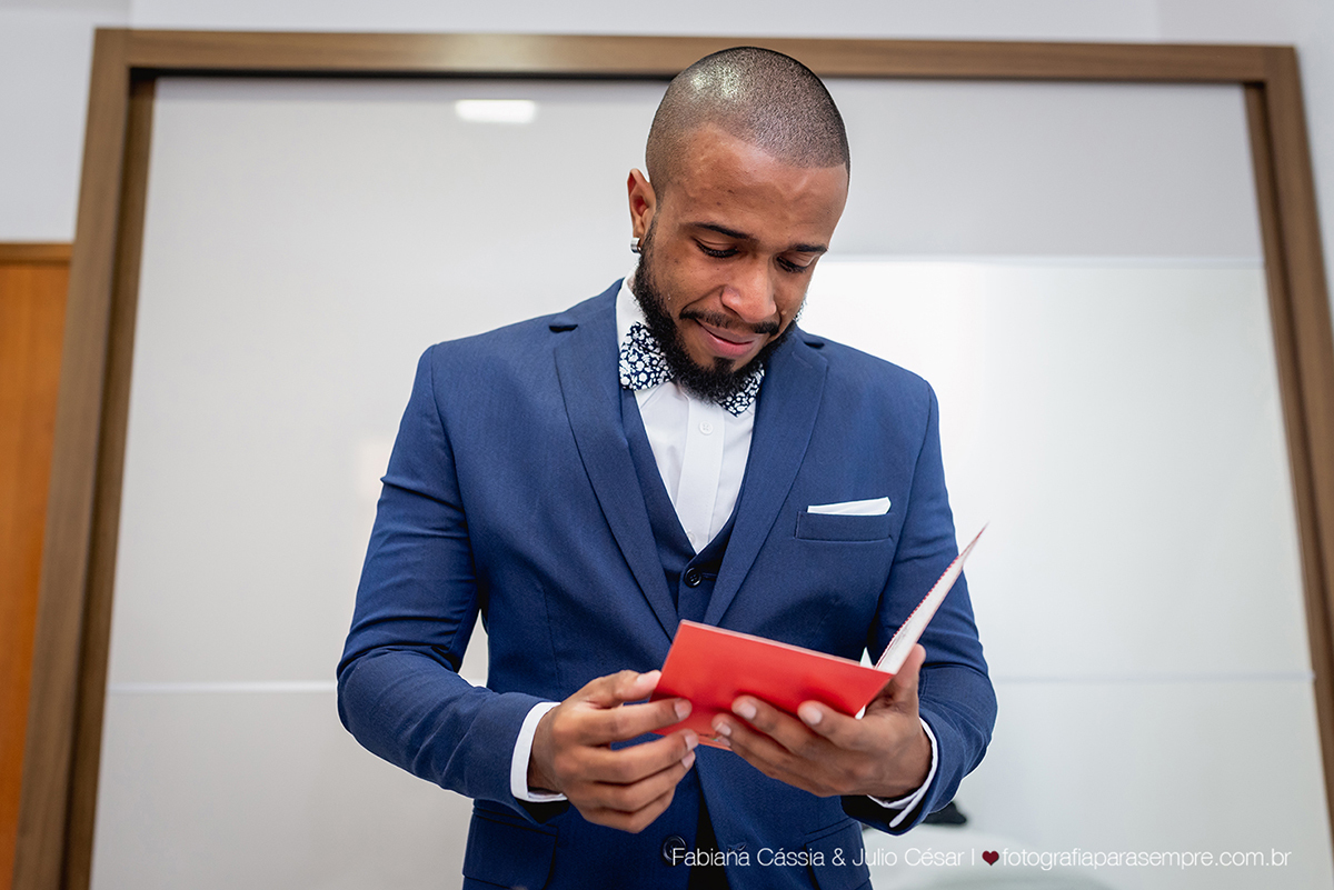 dia da noiva na casa 67, casa 67 santos, casamento na igreja nossa senhora dos navegantes, buffet green house, buque tns pasteis, noiva do raul gama, raul gama makeup, ensaio de noivos na pinacoteca, decoração de casamento, topo de bolo engraçado.