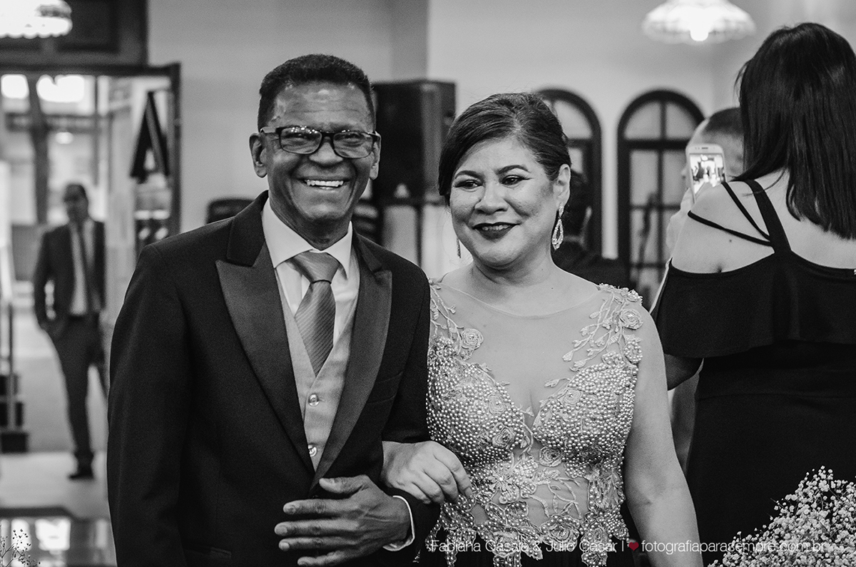 dia da noiva na casa 67, casa 67 santos, casamento na igreja nossa senhora dos navegantes, buffet green house, buque tns pasteis, noiva do raul gama, raul gama makeup, ensaio de noivos na pinacoteca, decoração de casamento, topo de bolo engraçado.