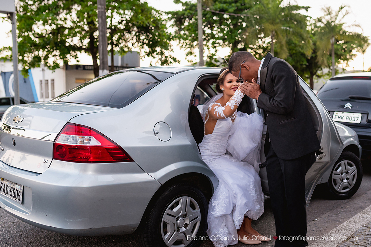 dia da noiva na casa 67, casa 67 santos, casamento na igreja nossa senhora dos navegantes, buffet green house, buque tns pasteis, noiva do raul gama, raul gama makeup, ensaio de noivos na pinacoteca, decoração de casamento, topo de bolo engraçado.