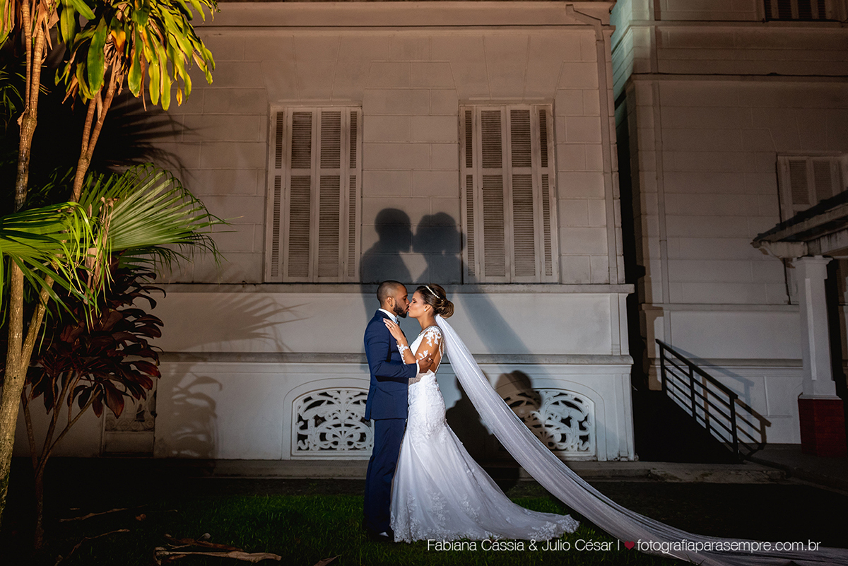 dia da noiva na casa 67, casa 67 santos, casamento na igreja nossa senhora dos navegantes, buffet green house, buque tns pasteis, noiva do raul gama, raul gama makeup, ensaio de noivos na pinacoteca, decoração de casamento, topo de bolo engraçado.