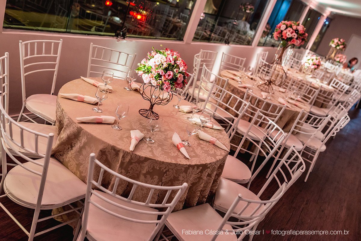 dia da noiva na casa 67, casa 67 santos, casamento na igreja nossa senhora dos navegantes, buffet green house, buque tns pasteis, noiva do raul gama, raul gama makeup, ensaio de noivos na pinacoteca, decoração de casamento, topo de bolo engraçado.