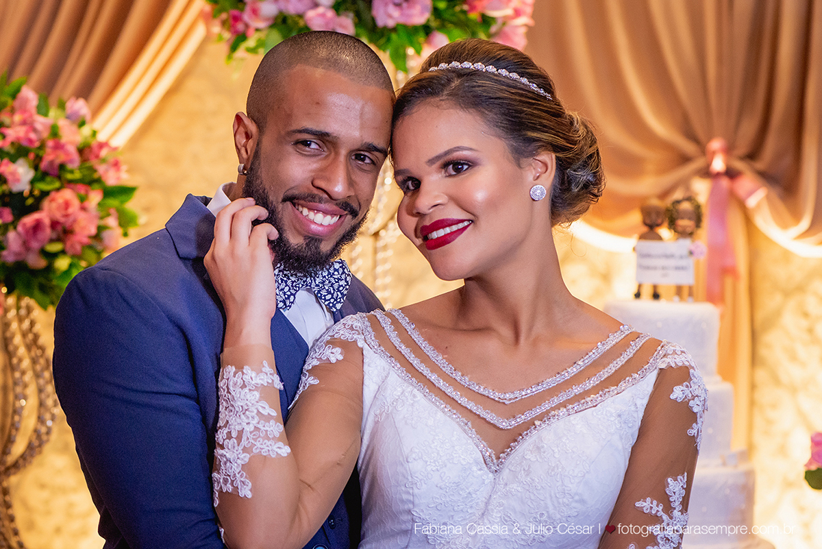 dia da noiva na casa 67, casa 67 santos, casamento na igreja nossa senhora dos navegantes, buffet green house, buque tns pasteis, noiva do raul gama, raul gama makeup, ensaio de noivos na pinacoteca, decoração de casamento, topo de bolo engraçado.