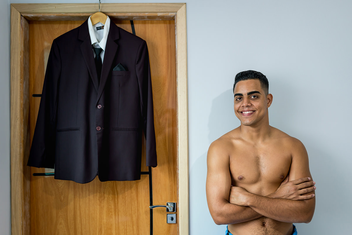 
noiva, vestido de noiva, buque de noiva rosa, buque de noiva vermelho, buque de noiva azul, terno de noivo,terno de noivo azul, terno de noivo preto, terno de noivo vinho, fotojornalismo, os melhores fotografos de casamento, 