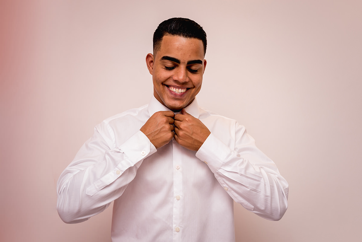 
noiva, vestido de noiva, buque de noiva rosa, buque de noiva vermelho, buque de noiva azul, terno de noivo,terno de noivo azul, terno de noivo preto, terno de noivo vinho, fotojornalismo, os melhores fotografos de casamento, 