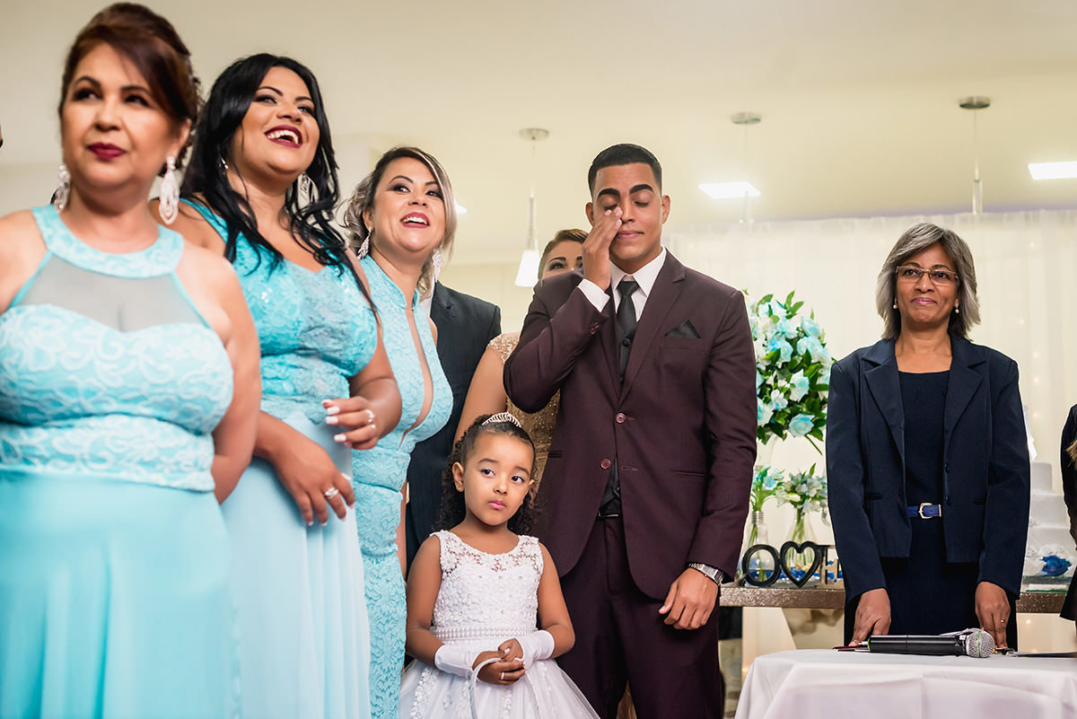 
noiva, vestido de noiva, buque de noiva rosa, buque de noiva vermelho, buque de noiva azul, terno de noivo,terno de noivo azul, terno de noivo preto, terno de noivo vinho, fotojornalismo, os melhores fotografos de casamento, 